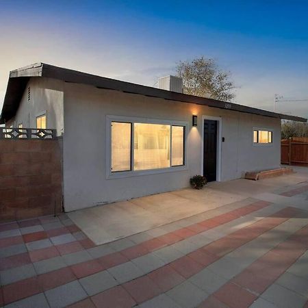 Modern City Ranch 3 Bdrm Family Home Access By Dirt Road 펌데일 외부 사진